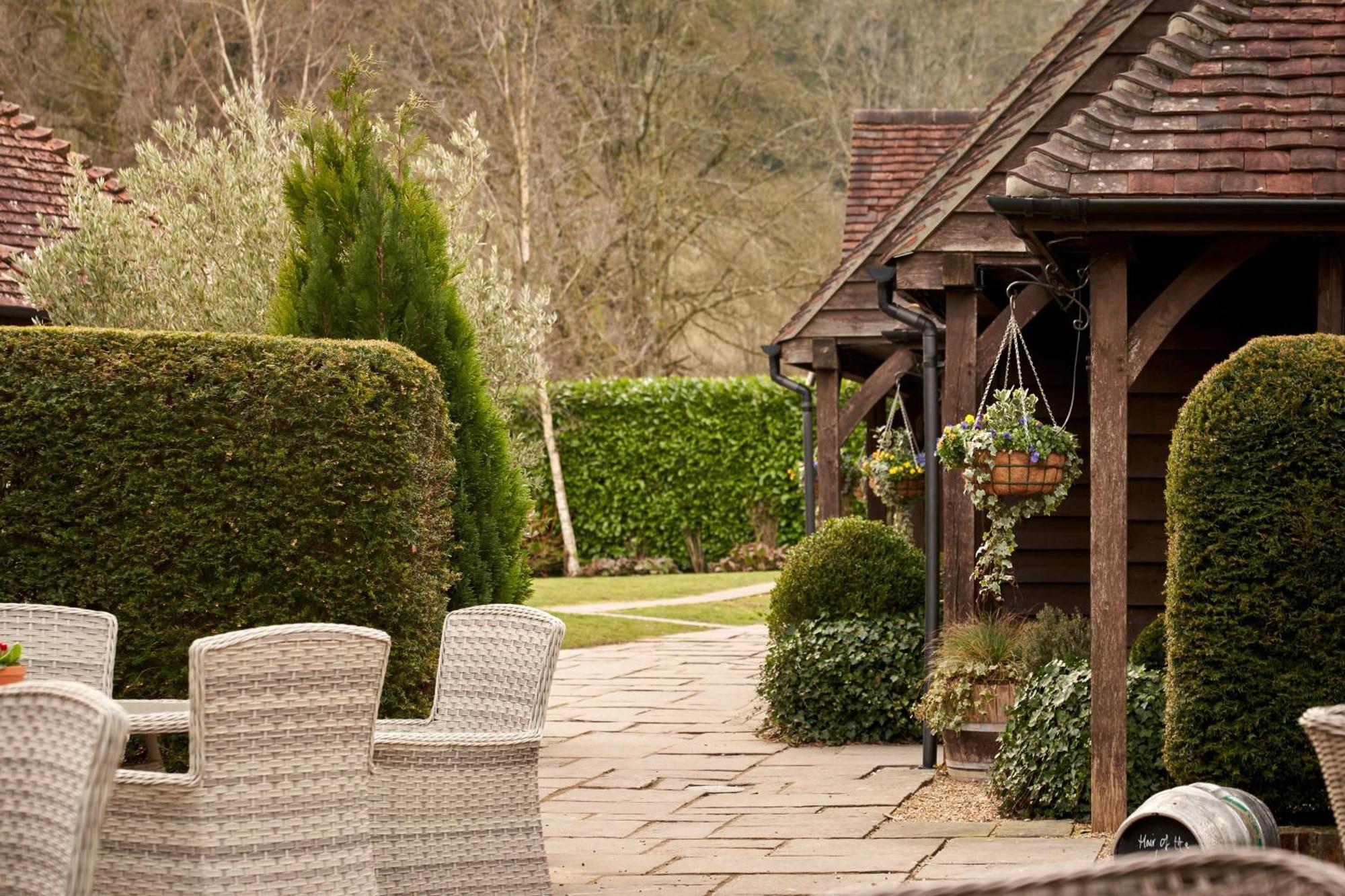 The White Horse 5*